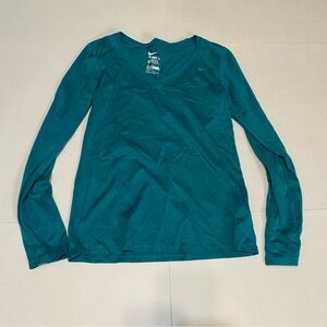 🍁Nike Blue Long Sleeve Tee